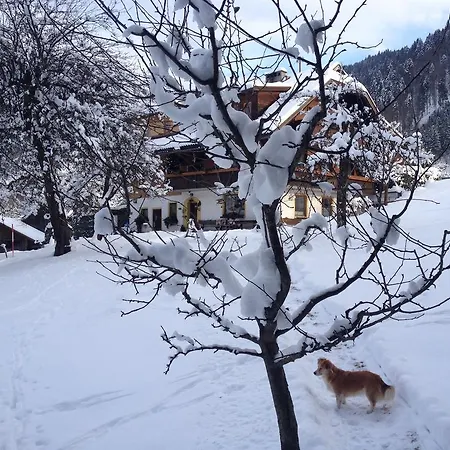 Semesterbostad Haus Maria *